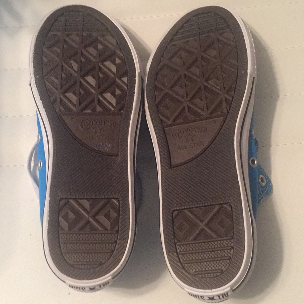 Brand new Converse - Picture 3 of 4